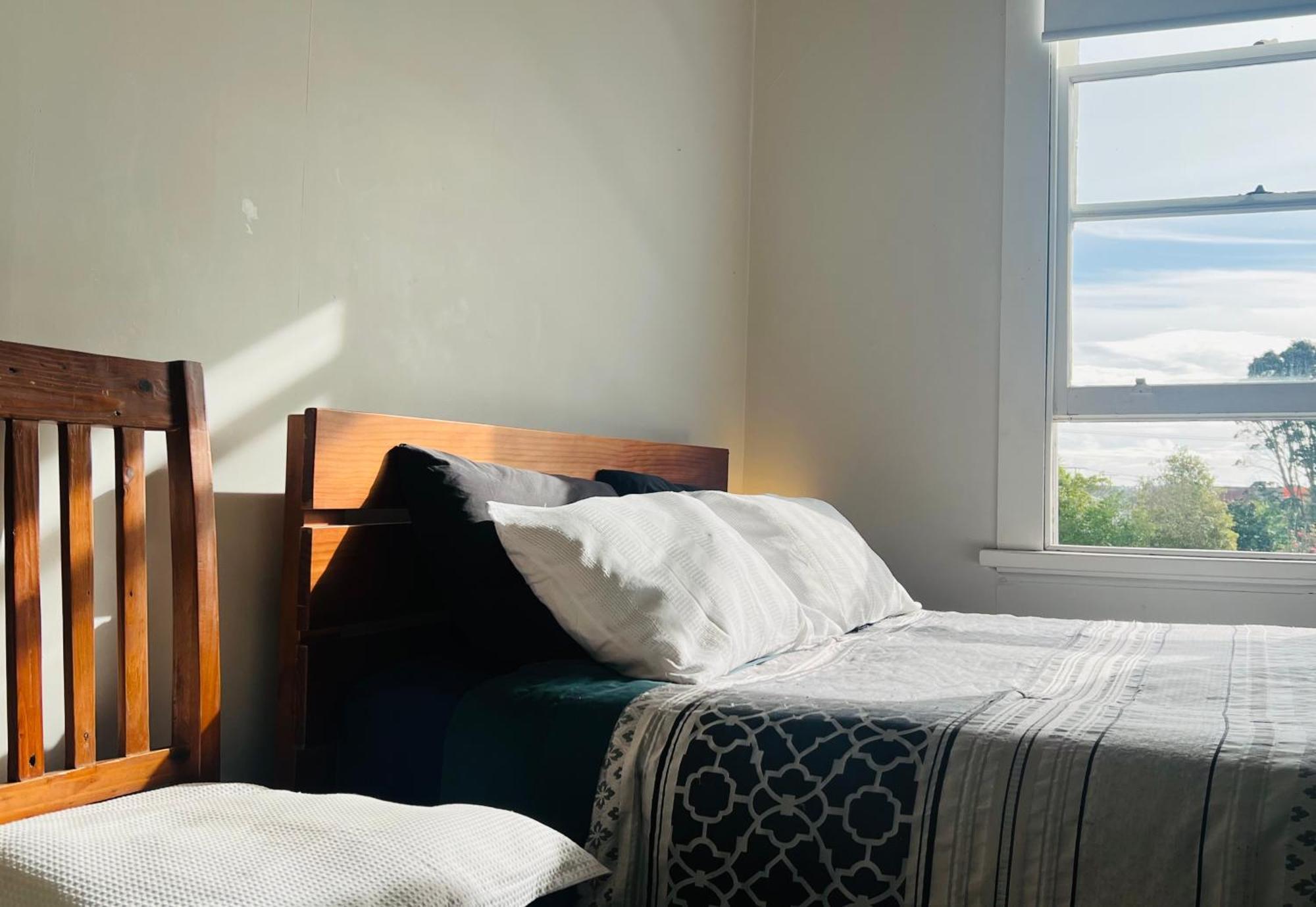 Wayne'S World Westport Hostel ภายนอก รูปภาพ
